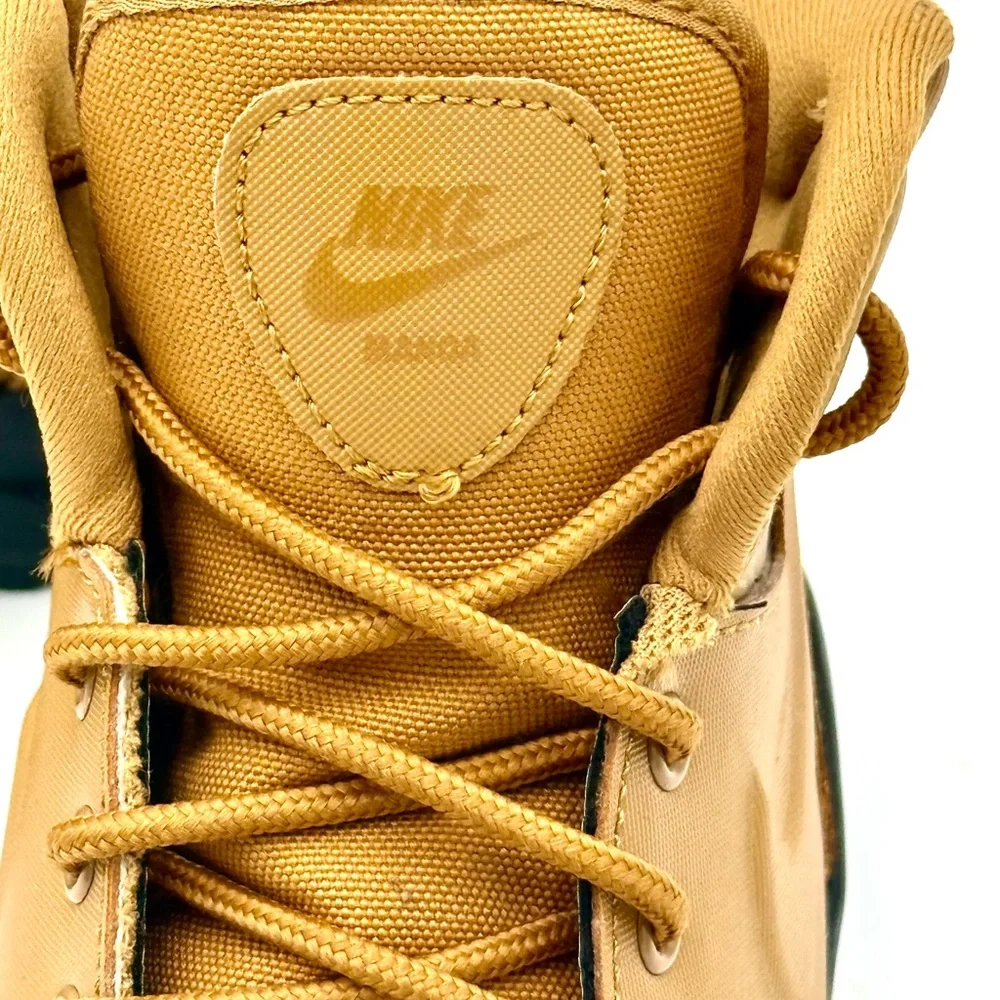 Nike Boy's Youth Manoa Ltr Bq5372-700, Wheat,‎ 7y,  Ships next day .